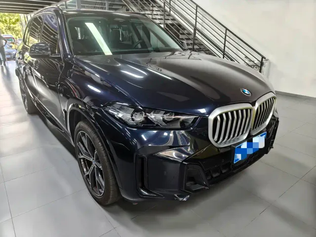 BMW X5 — Фото автомобиля 2