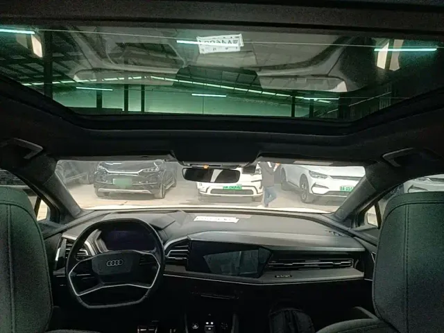 Audi Q5 e-tron — Фото автомобиля 17