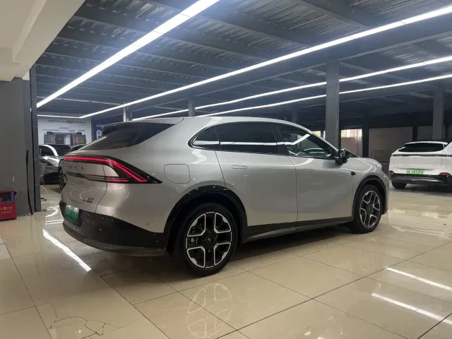 Xpeng G7 — Фото автомобиля 8
