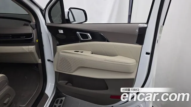 Kia Carnival 4th Gen — Фото автомобиля 14