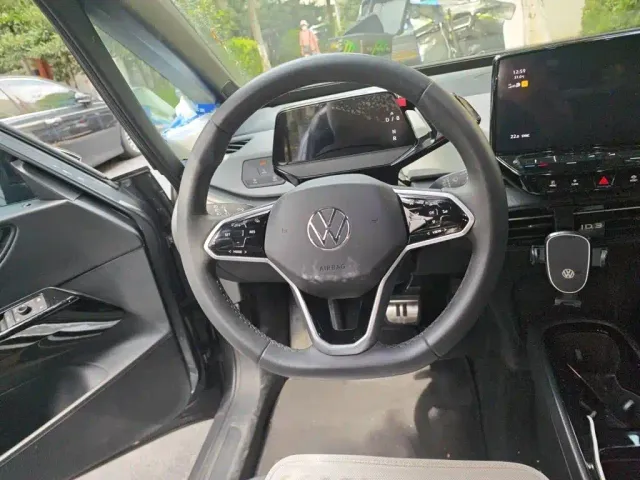 Volkswagen ID.3 — Фото автомобиля 11