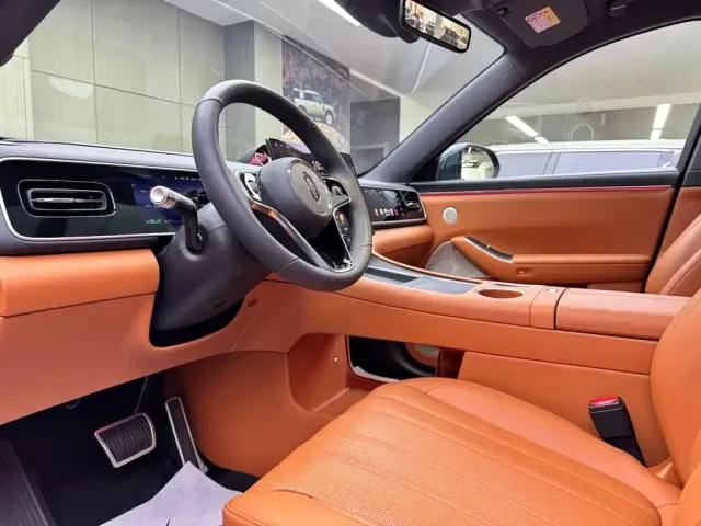 AITO Wenjie AITO M7 2026 Extended Range Ultra AWD 5-Seater — Фото автомобиля 8