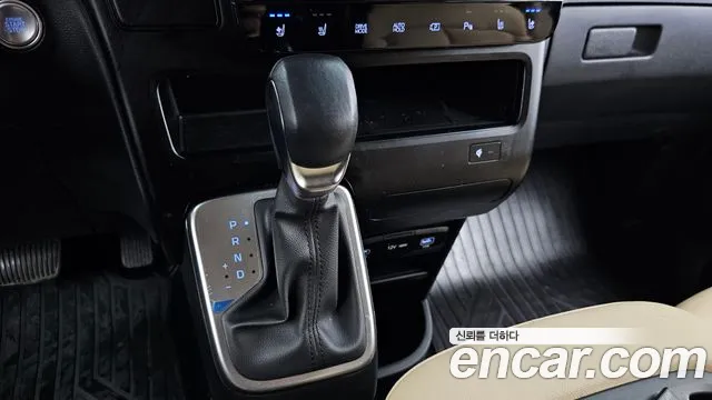 Hyundai Staria — Фото автомобиля 12
