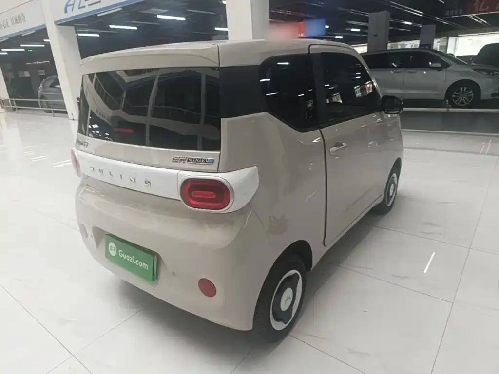 Wuling Motors Hongguang MINIEV 2024 3rd Generation 215km Youth Edition — Фото автомобиля 6
