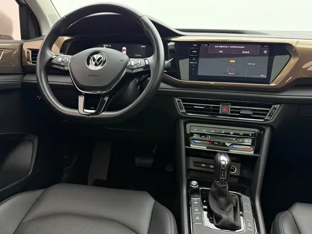 Volkswagen Tharu — Фото автомобиля 9