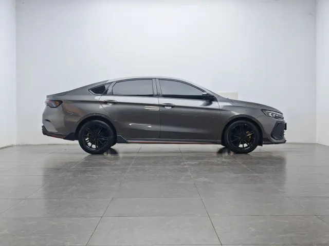 Geely Binrui — Фото автомобиля 11