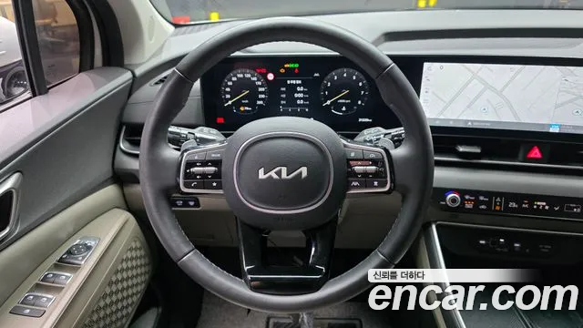 Kia Canival — Фото автомобиля 12