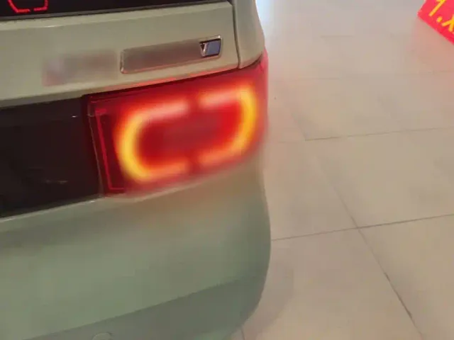 Wuling Hongguang Mini EV — Фото автомобиля 7