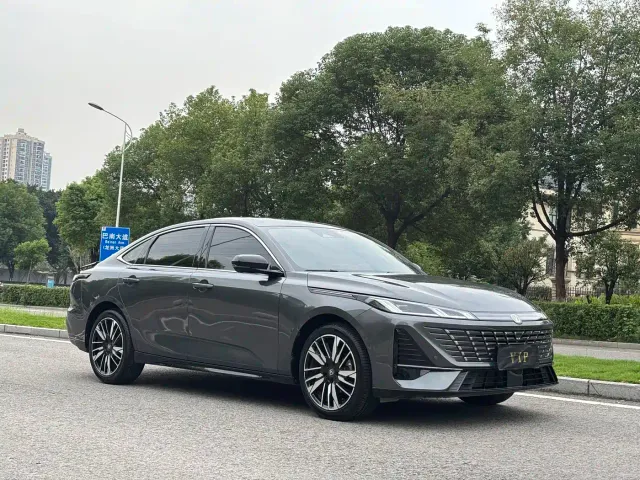 Changan Eado — Фото автомобиля 3