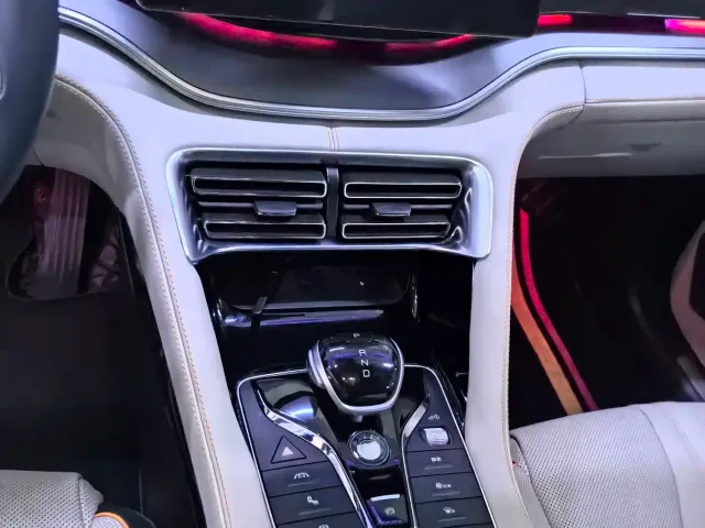 BYD Song PLUS — Фото автомобиля 10