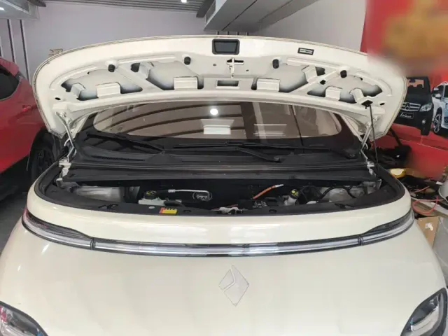 Baojun Cloud — Фото автомобиля 19