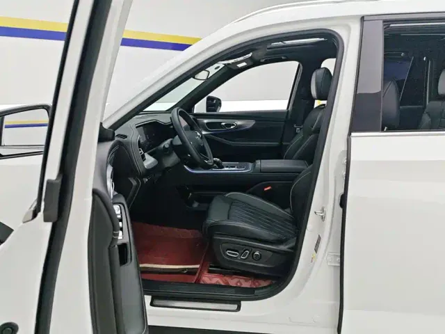 GAC Trumpchi GS8 — Фото автомобиля 9