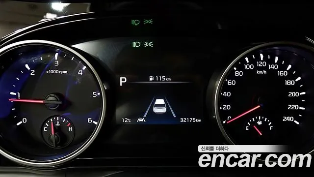 Kia Canival Carnival 4 поколение 9 мест Prestige — Фото автомобиля 14