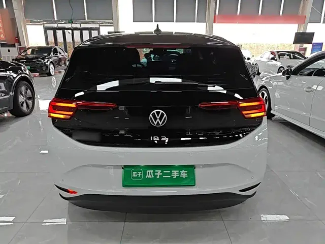 Volkswagen ID.3 — Фото автомобиля 5