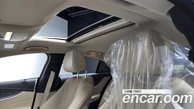 Mercedes-Benz CLS-Class — Фото автомобиля 15