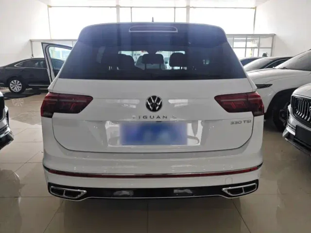 Volkswagen Tiguan L — Фото автомобиля 3