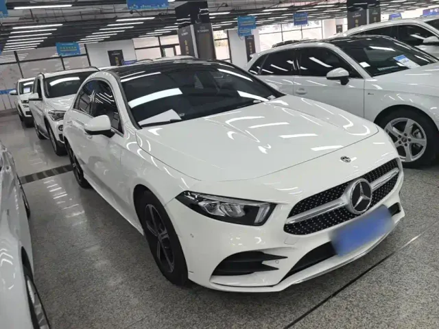 Mercedes-Benz A-Class — Фото автомобиля 3