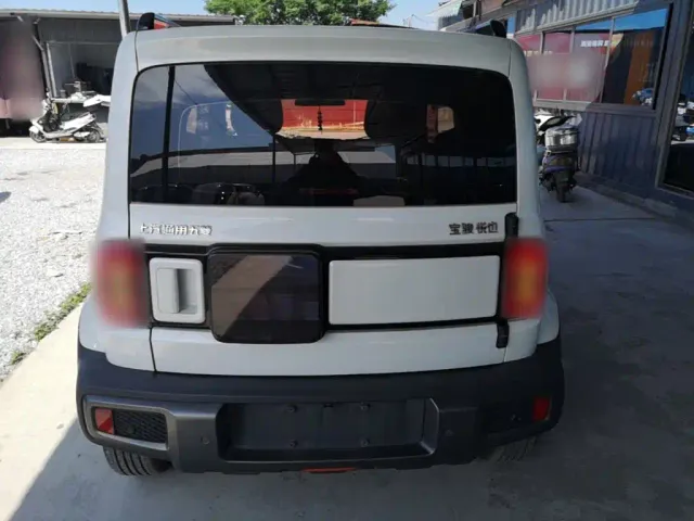 Baojun Yep — Фото автомобиля 5