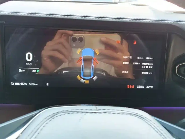 Nio EC6 — Фото автомобиля 11
