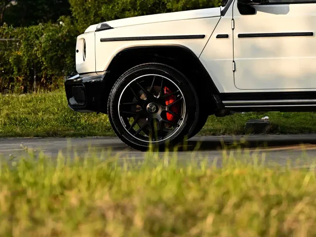 Mercedes-Benz G-Class — Фото автомобиля 24
