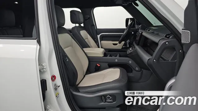 Land Rover Defender L663 — Фото автомобиля 10