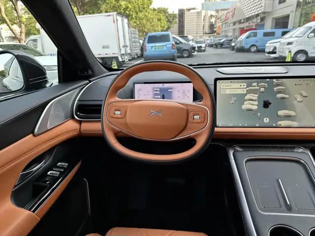 Xpeng G9 — Фото автомобиля 13