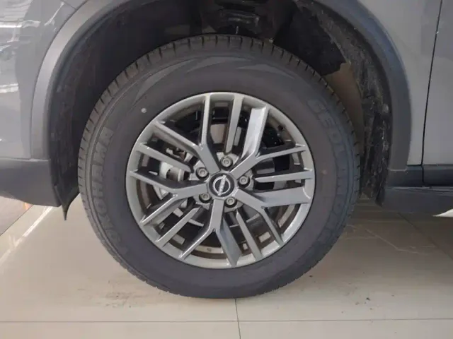 Nissan X-Trail — Фото автомобиля 24