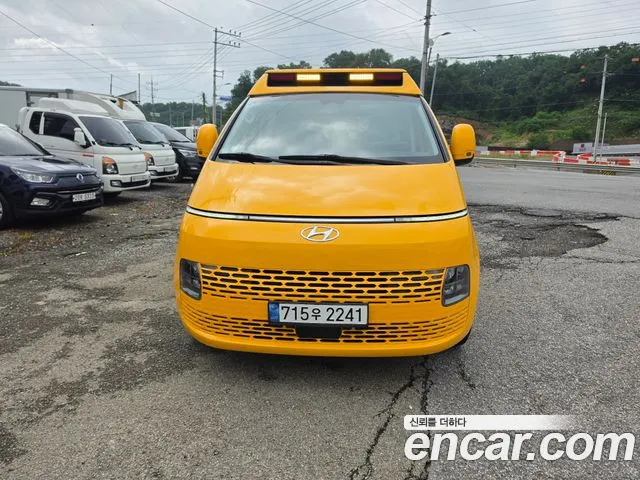 Hyundai Staria — Фото автомобиля 2