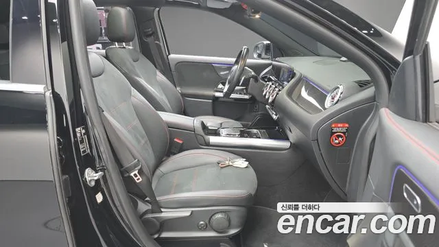 Mercedes-Benz GLA-Class H247 — Фото автомобиля 16