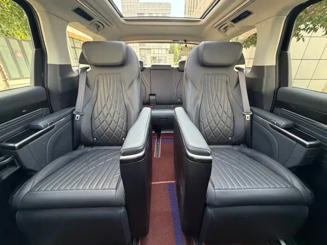 Maxus G90 — Фото автомобиля 22