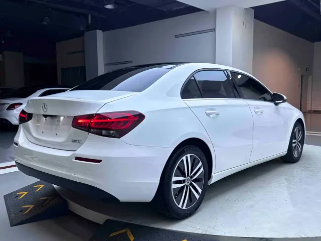 Mercedes-Benz A-Class — Фото автомобиля 6