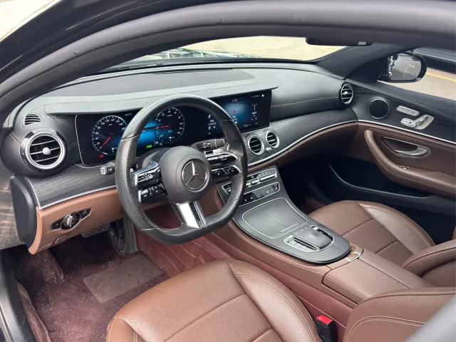 Mercedes-Benz E-Class — Фото автомобиля 6