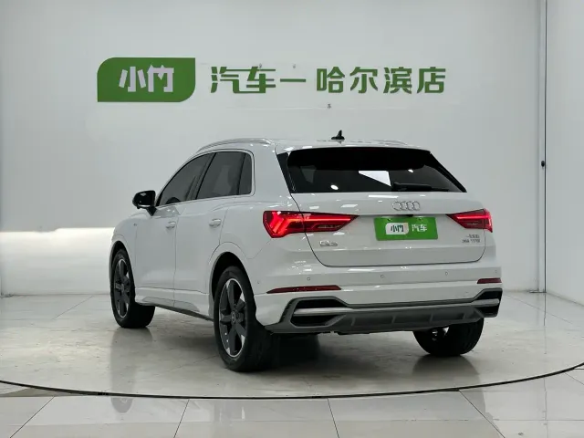Audi Q3 — Фото автомобиля 4