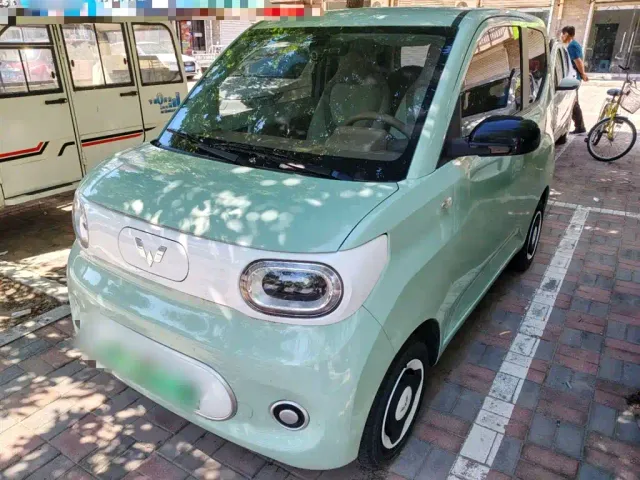 Фотография автомобиля — Wuling Hongguang Mini EV