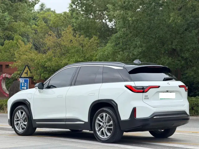 Nio ES6 — Фото автомобиля 12