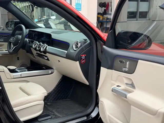 Mercedes-Benz EQB — Фото автомобиля 11
