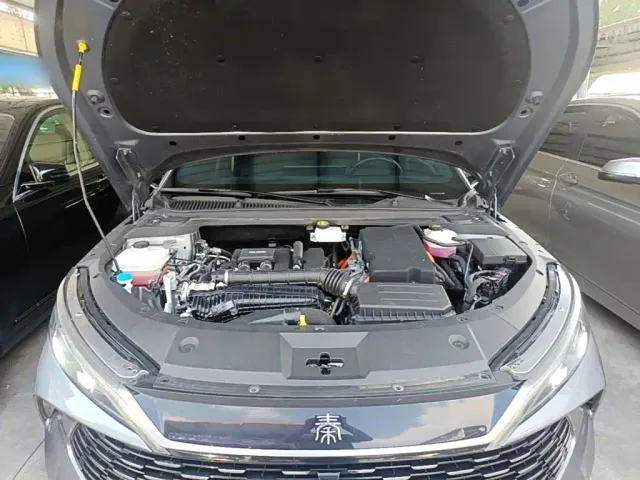 BYD Qin L — Фото автомобиля 19