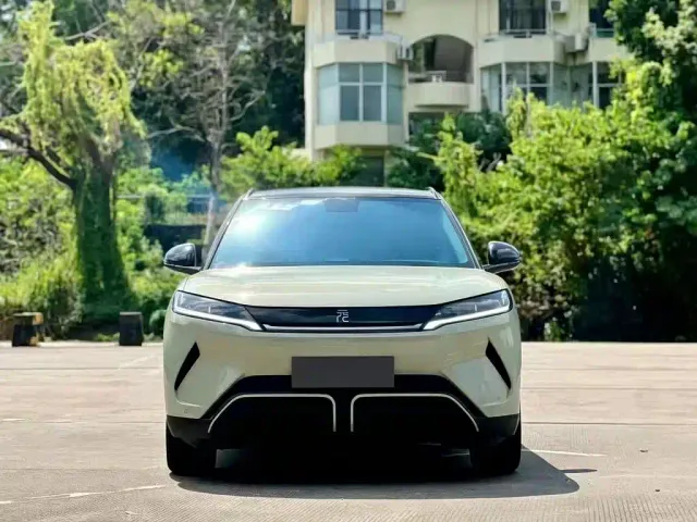 BYD Yuan UP — Фото автомобиля 2
