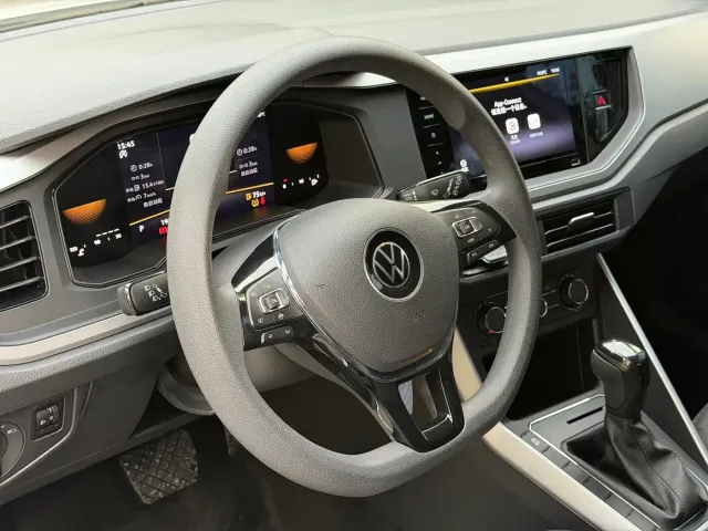 Volkswagen Polo — Фото автомобиля 8