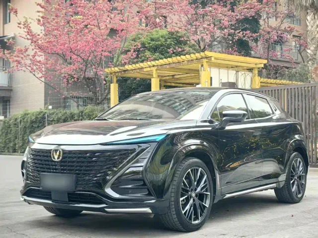 Фотография автомобиля — Changan UNI-T