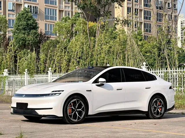 Фотография автомобиля — Changan Qiyuan A06