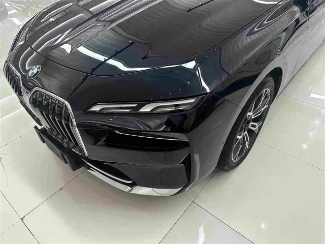 BMW 7 Series — Фото автомобиля 4