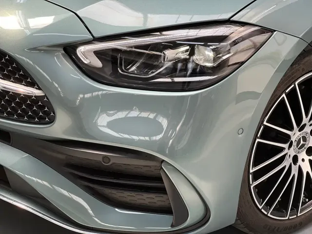 Mercedes-Benz C-Class — Фото автомобиля 3