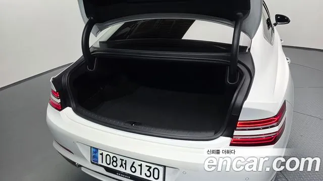 Genesis G80 Бензин 3.5 турбо AWD — Фото автомобиля 30