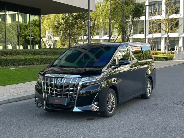 Фотография автомобиля — Toyota Alphard