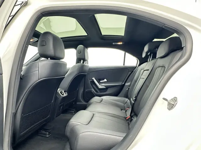 Mercedes-Benz A-Class — Фото автомобиля 5