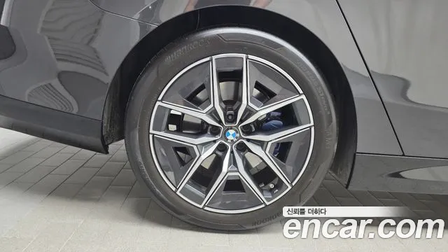 Фотография автомобиля — BMW 5-Series