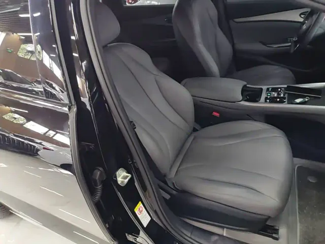 BYD Seal 07 DM-i — Фото автомобиля 24