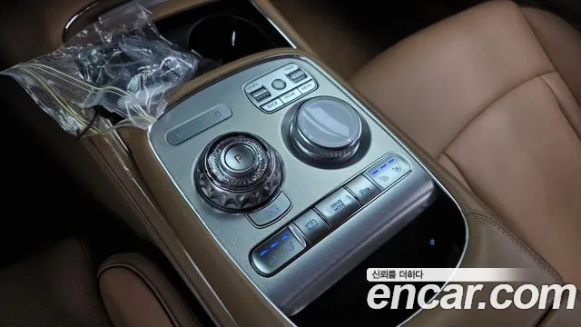 Genesis G90 Бензин 3.5 турбо AWD — Фото автомобиля 9