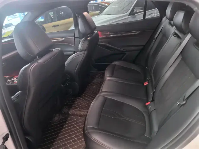 Ford Mondeo — Фото автомобиля 12